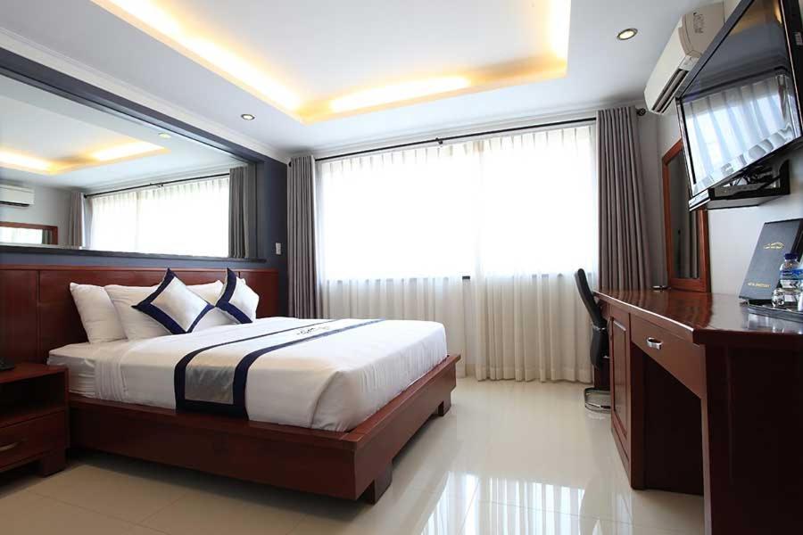 Opera Hotel โฮจิมินห์ซิตี้ ภายนอก รูปภาพ