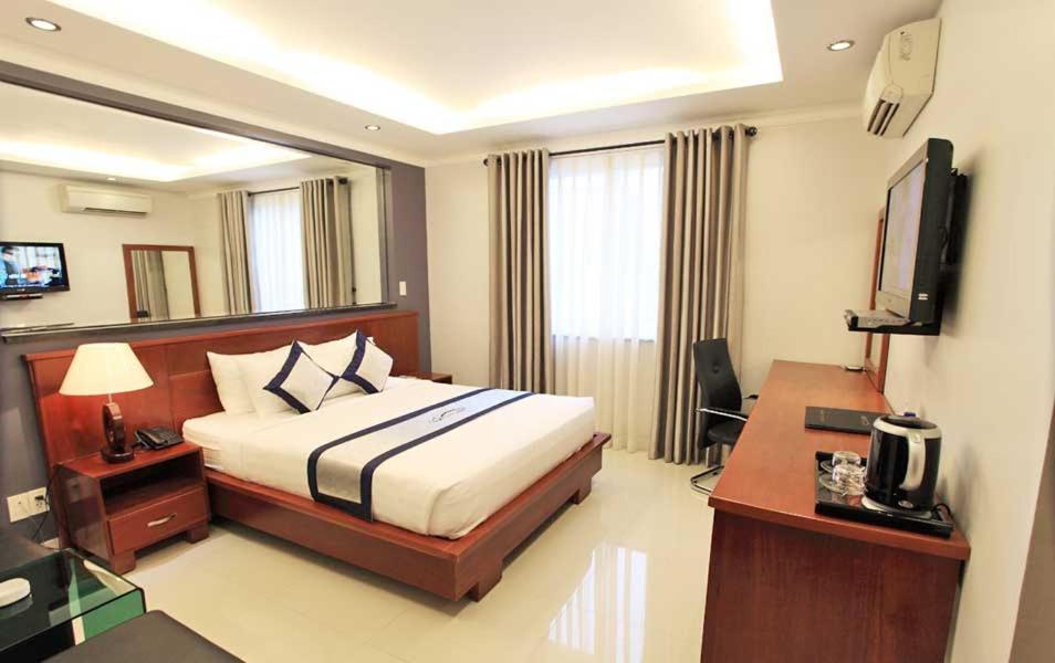 Opera Hotel โฮจิมินห์ซิตี้ ภายนอก รูปภาพ